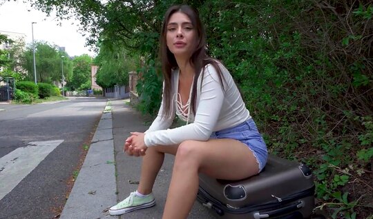 Үлкен жыныс еріндерін тесу порно